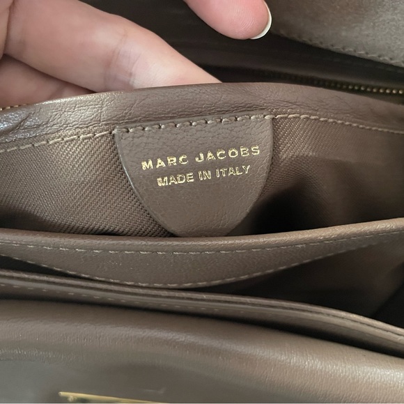 Marc Jacobs taupe handbag w/tags - Picture 17 of 17